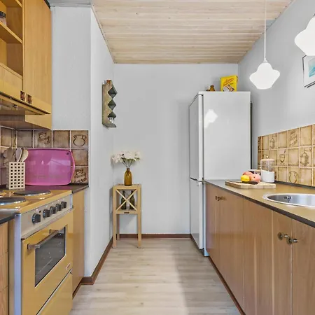 1 Bedroom Lovely In *